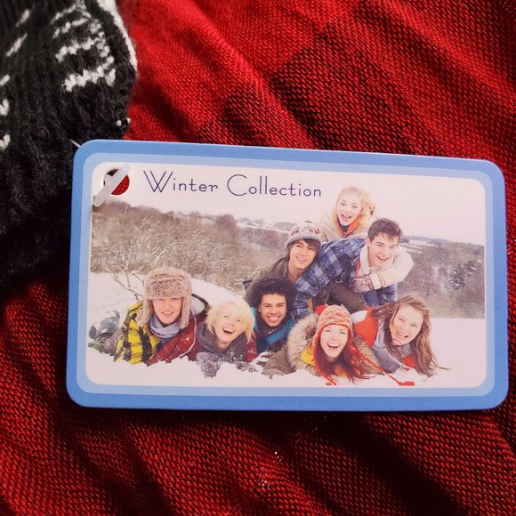 Brand New! Winter Scarf, Hat, Glove Set - Picture 6 of 7